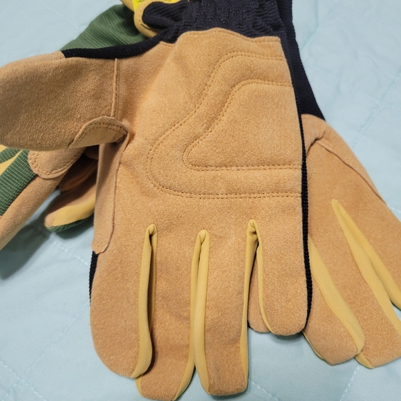 FIRM GRIP 2 Pack Large Utility Work Gloves Green Black  NEW - Picture 3 of 6